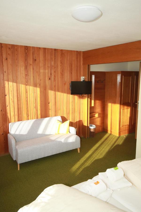 Haus Kristall * Bach (Tyrol)