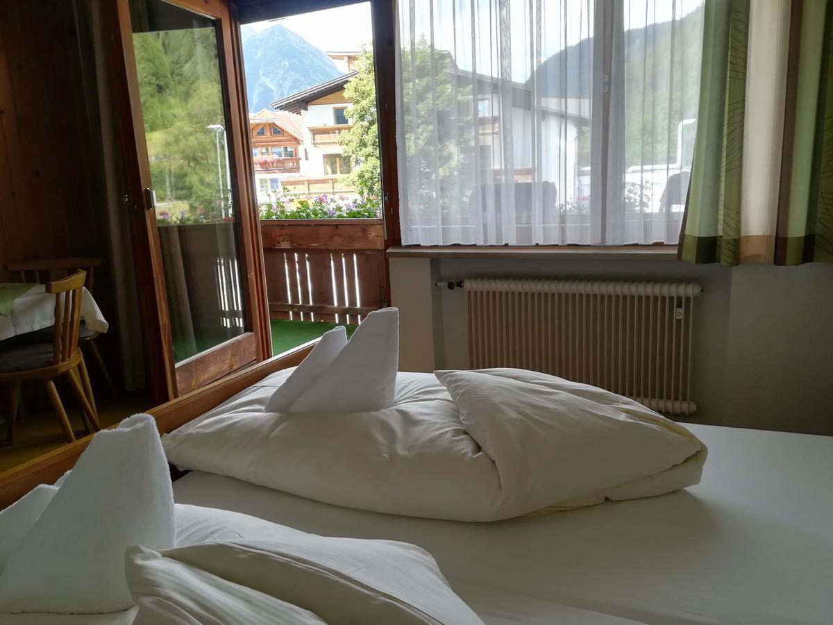 Haus Kristall Appartement Bach (Tyrol)